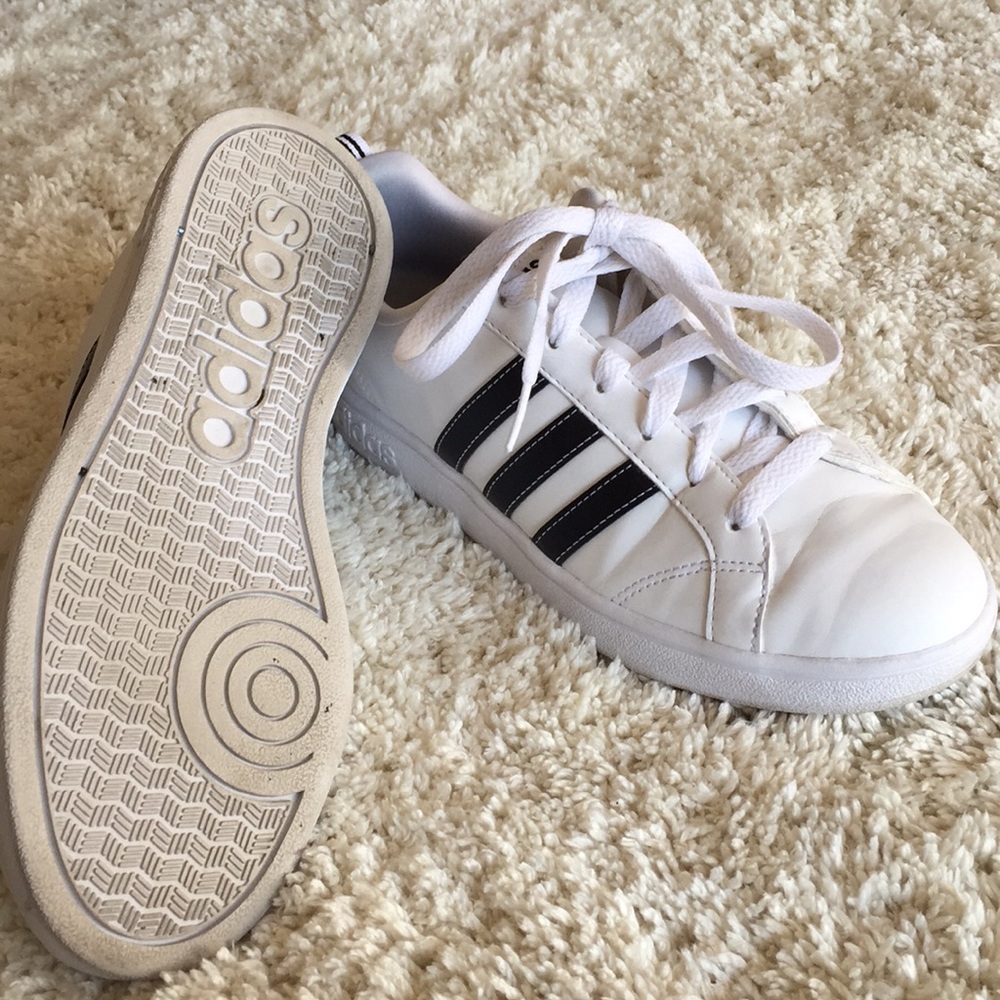 SOLD Adidas Sneakers - Picture 4 of 7